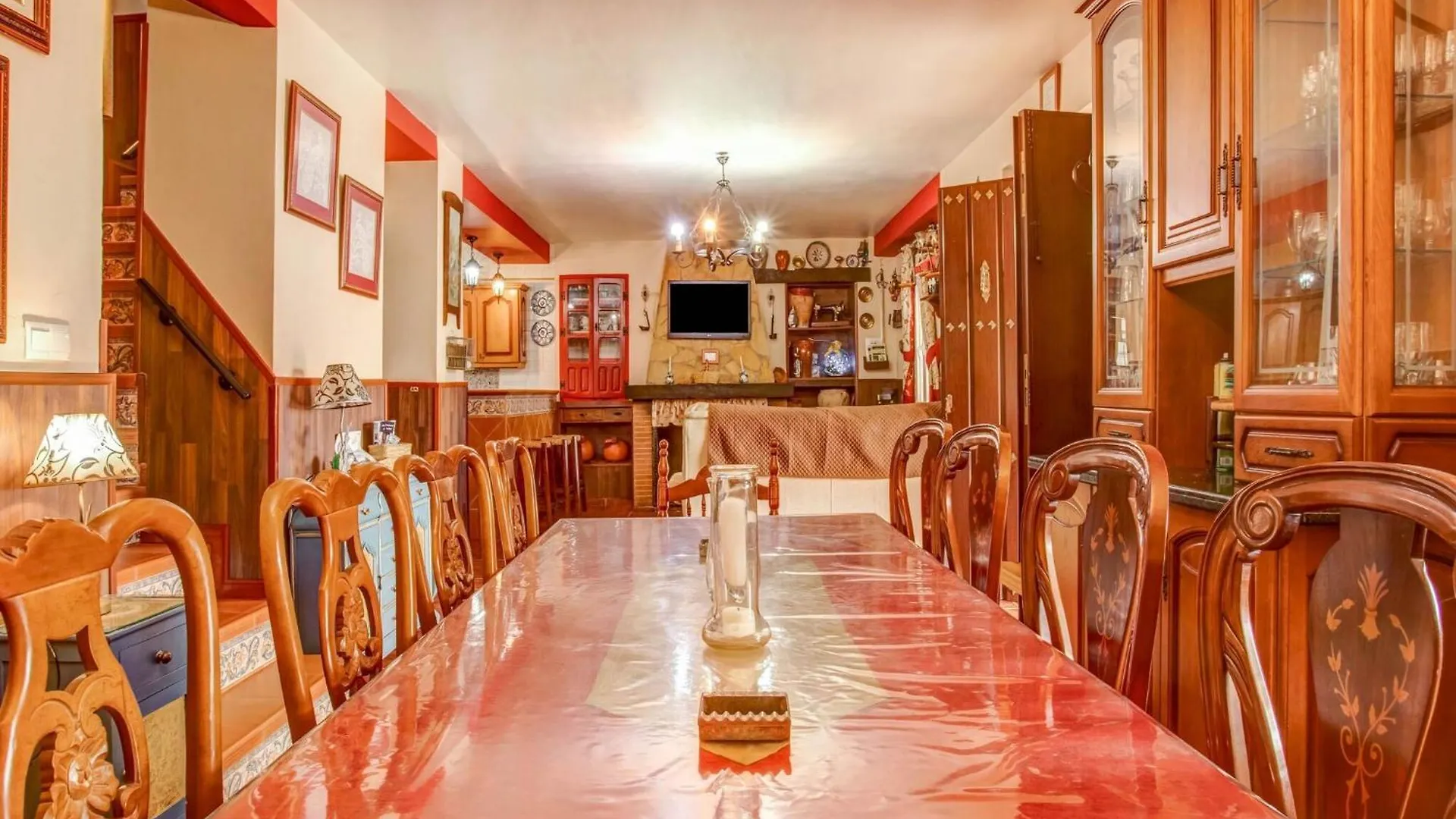 Cosy Holiday Home In Villanueva De Tapia With Garden 0*,