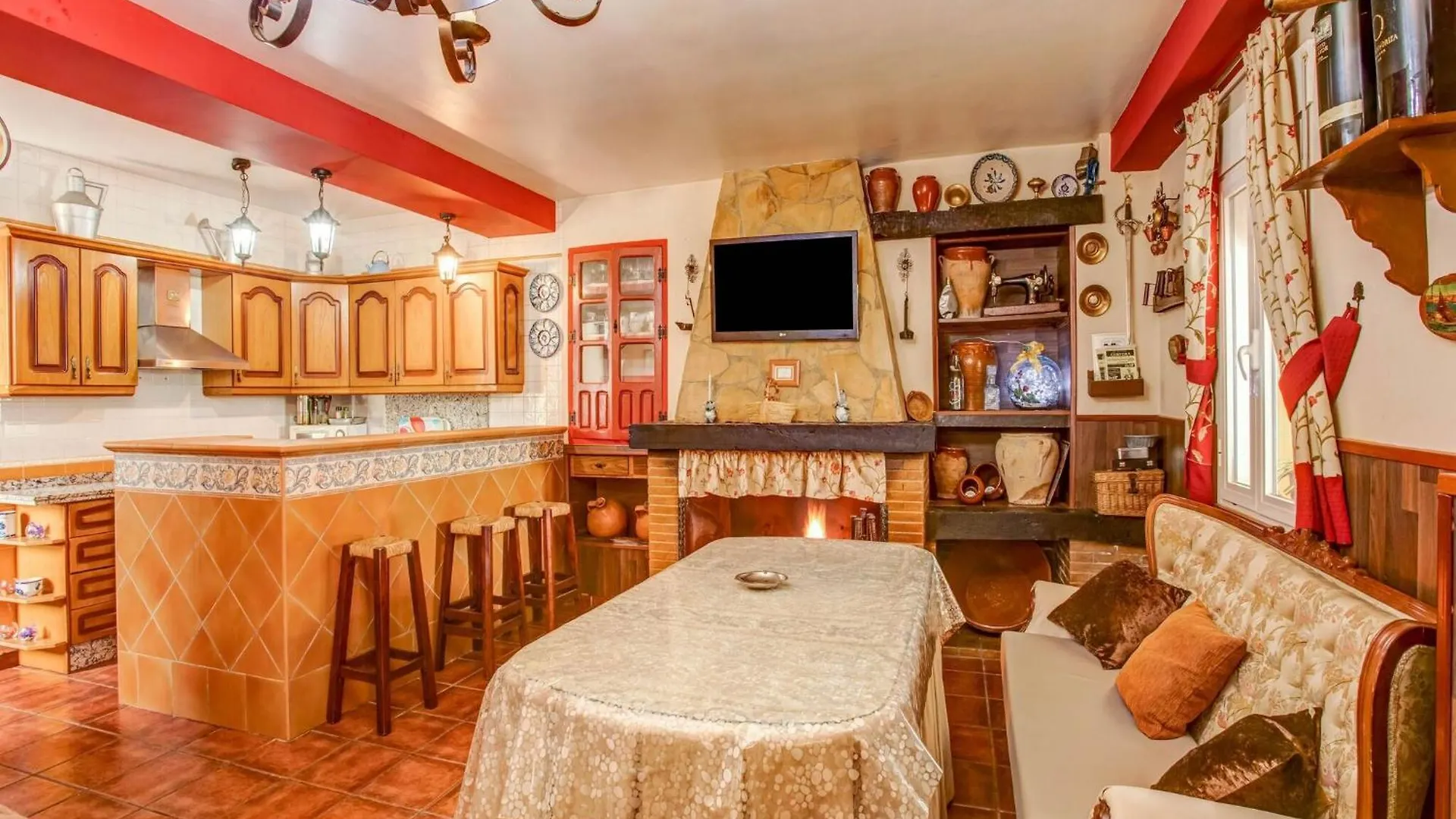 Cosy Holiday Home In Villanueva De Tapia With Garden Spain