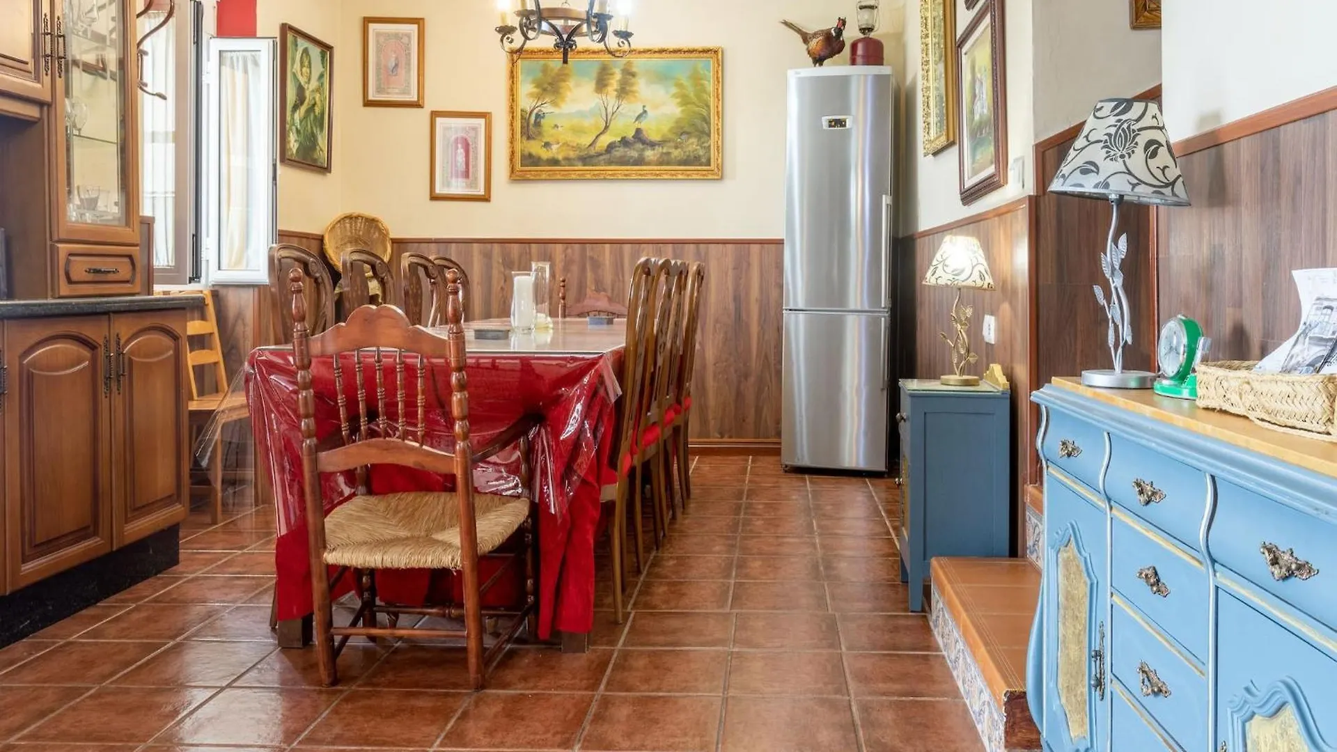 Cosy Holiday Home In Villanueva De Tapia With Garden