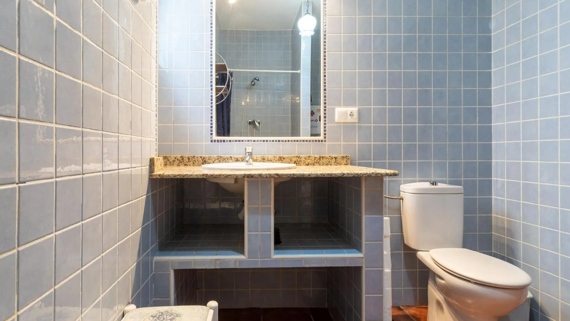 Cosy Holiday Home In Villanueva De Tapia With Garden 0*,