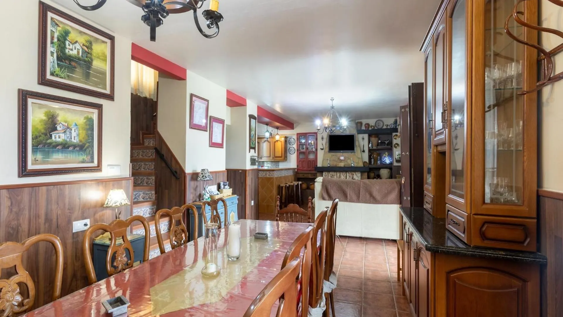 Cosy Holiday Home In Villanueva De Tapia With Garden