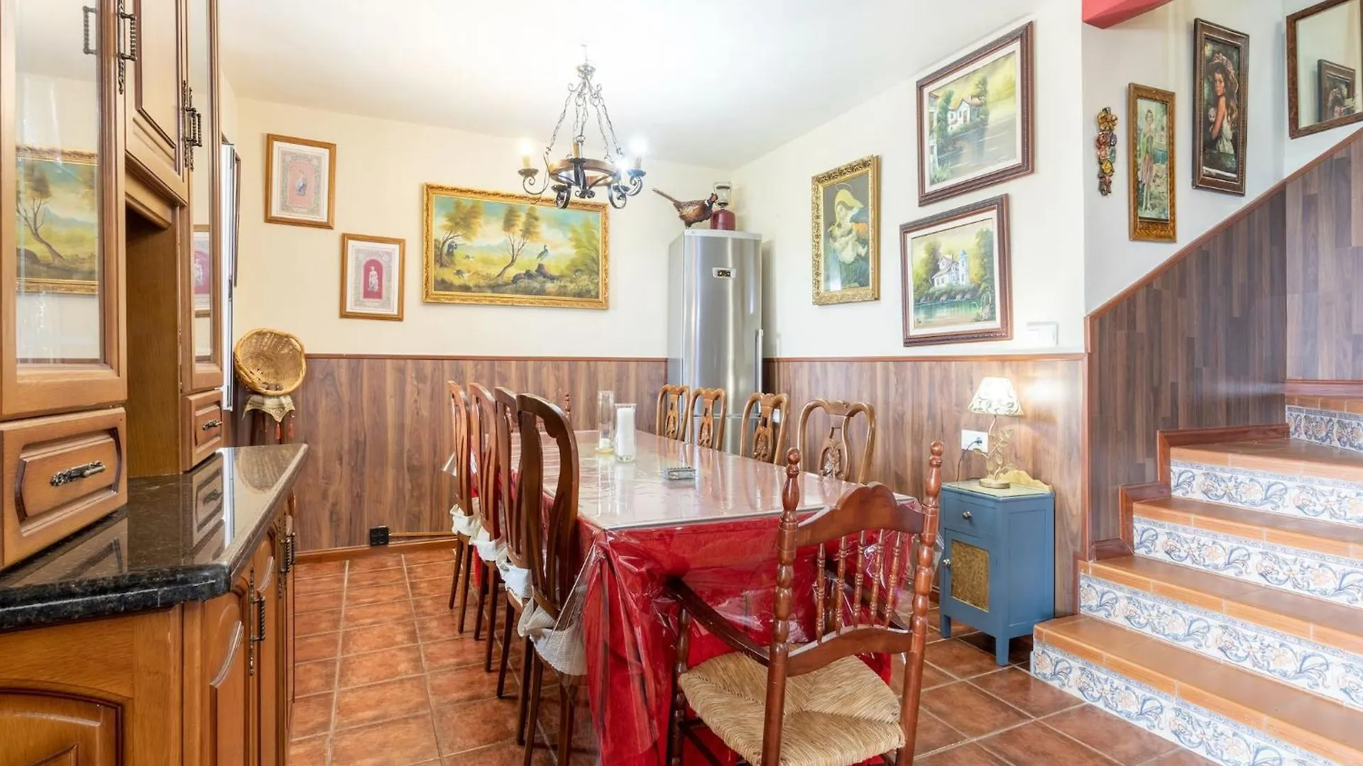 Cosy Holiday Home In Villanueva De Tapia With Garden إسبانيا